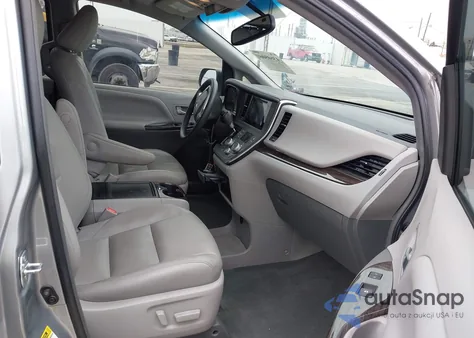 2016 Toyota Sienna Xle 8 Passenger from USA, damaged, VIN 5TDYK3DCXGS718276